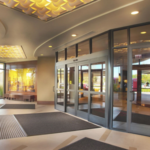 commercial door specialist Los Alamitos